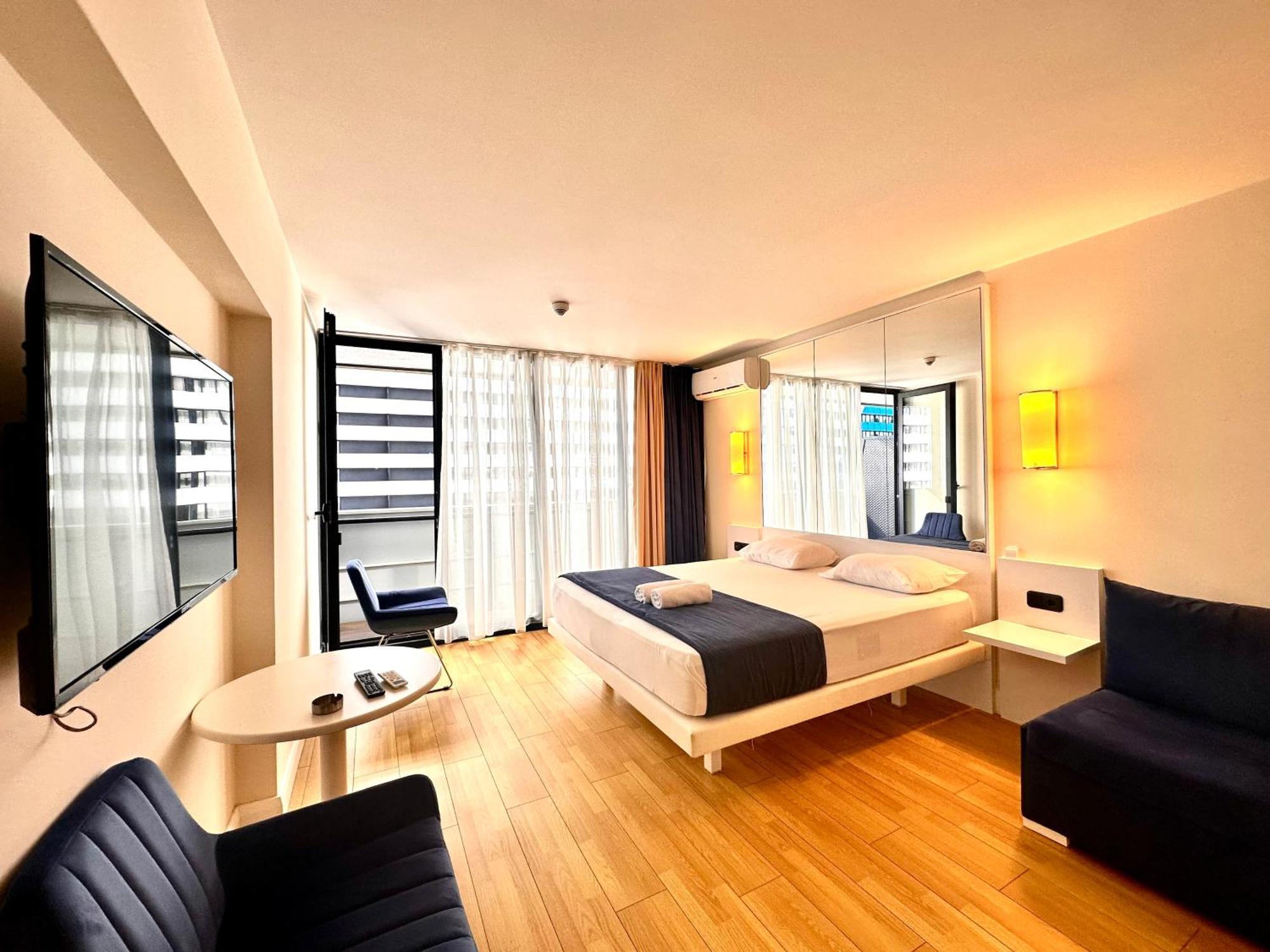 Batumi Orbi City Apart Hotel Екстер'єр фото
